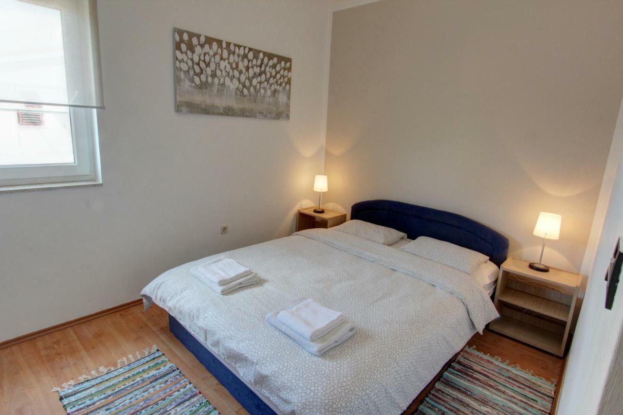 Apartman Pula Zewnętrze zdjęcie